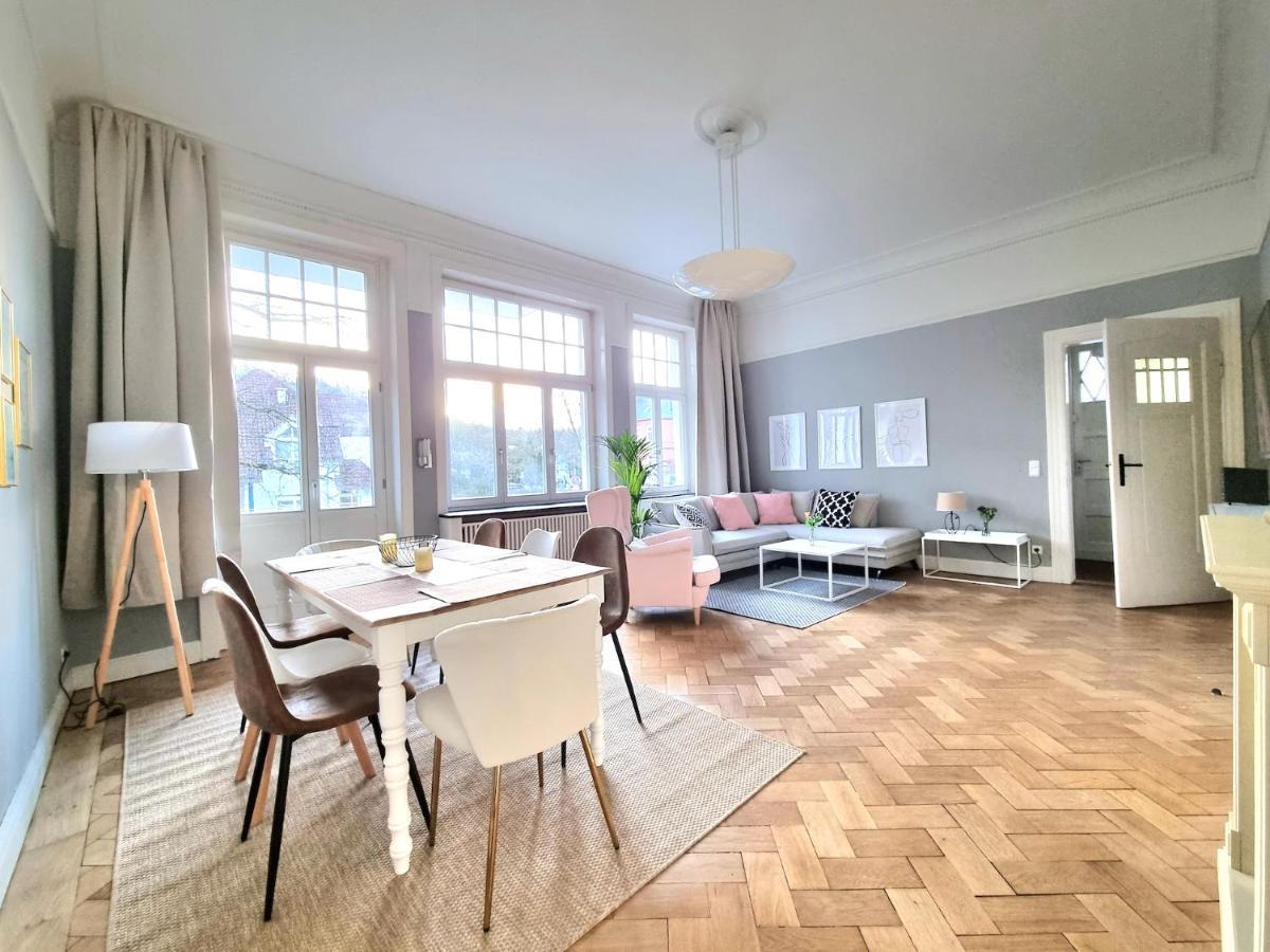 Charysma - Jugendstil Trifft Moderne, Schlafzimmer Mit Smart-Tv, Tischfussball, Darts, Parkplatz Hamelin Exterior foto