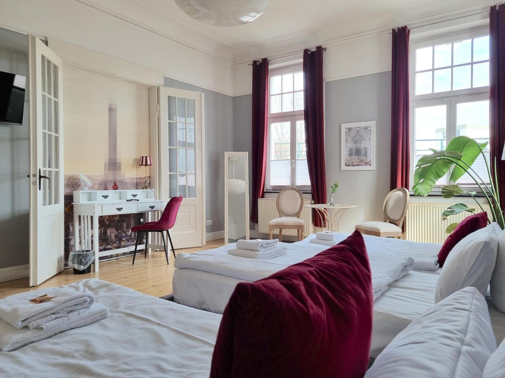 Charysma - Jugendstil Trifft Moderne, Schlafzimmer Mit Smart-Tv, Tischfussball, Darts, Parkplatz Hamelin Exterior foto